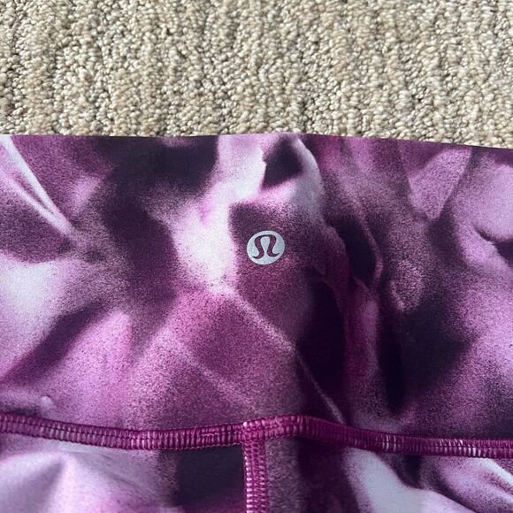 Lululemon Pink and Purple Patterned Wunder Under Leggings - Picture 7 of 8